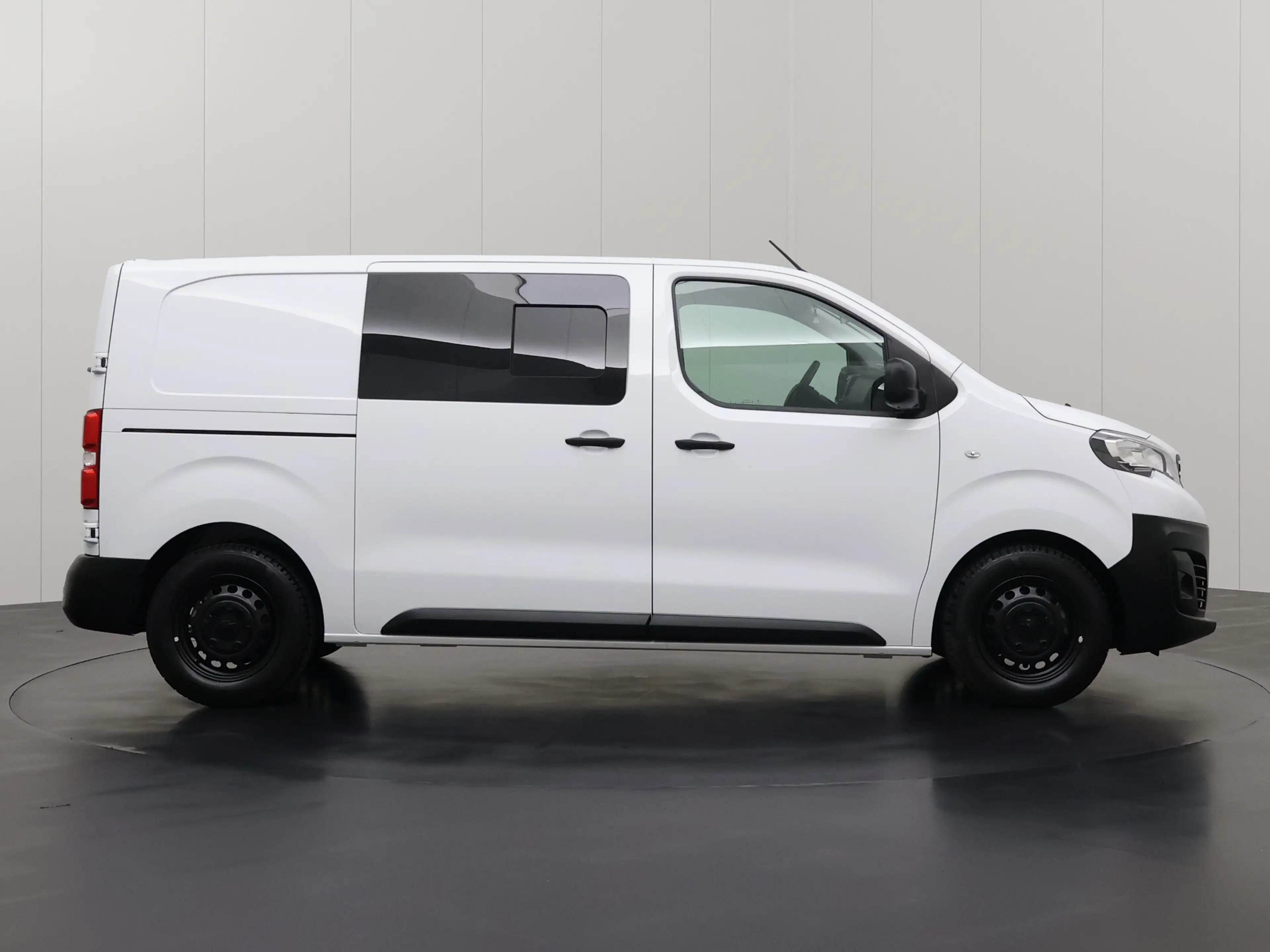 Peugeot e-Expert Lang 50KWh | Elektrisch | Multimedia | Airco | Cru — photo 13