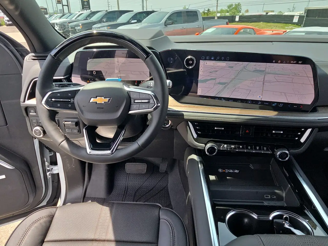 Chevrolet Tahoe снимка Chevrolet Tahoe