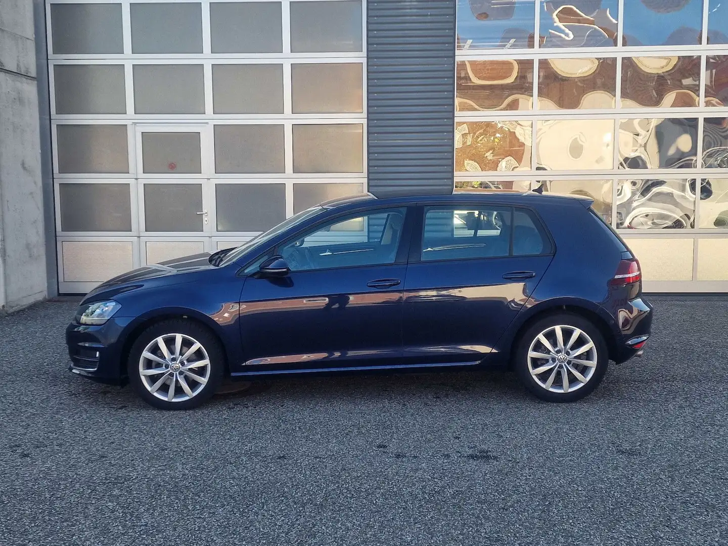 Volkswagen Golf Highline BMT Синій - 2