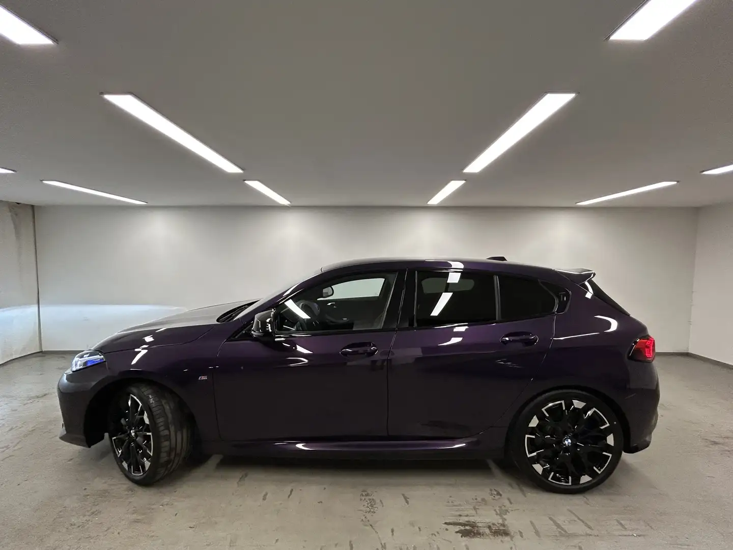 BMW 135 M135 xDrive M Sportpaket Head-Up Harman/Kardon DAB Violett - 2