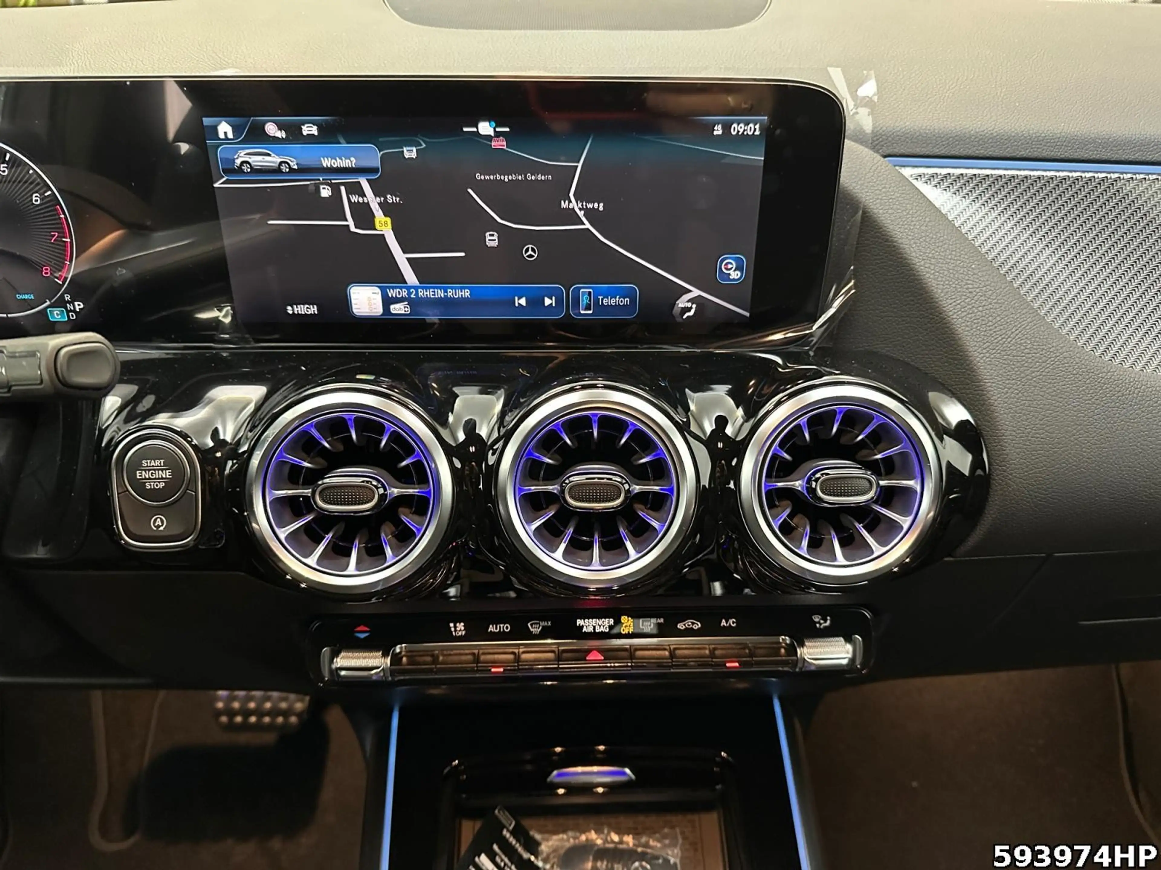 Mercedes-Benz GLA 180 +AMG-LINE+FAHRASSIST+MULTIBEAM+KEYLESS+ — photo 14