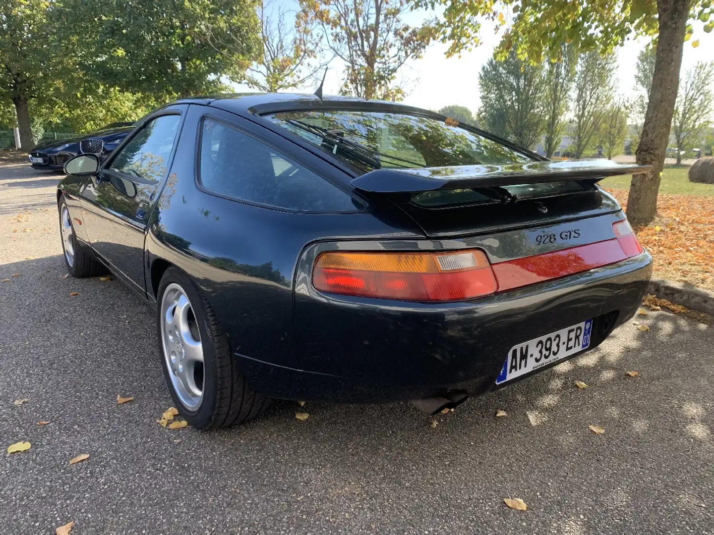 Porsche 928 GTS - 2
