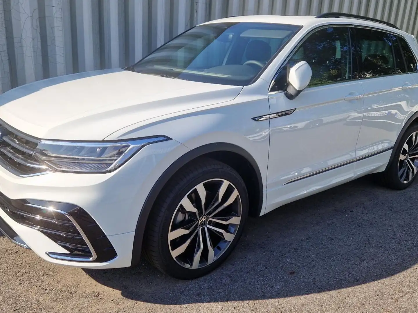 Volkswagen Tiguan R-Line TSI DSG 4M Pano Navi 20Z DCC eKlappe Blanco - 2