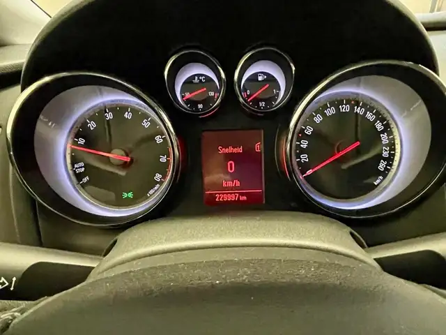 Opel Astra view 14