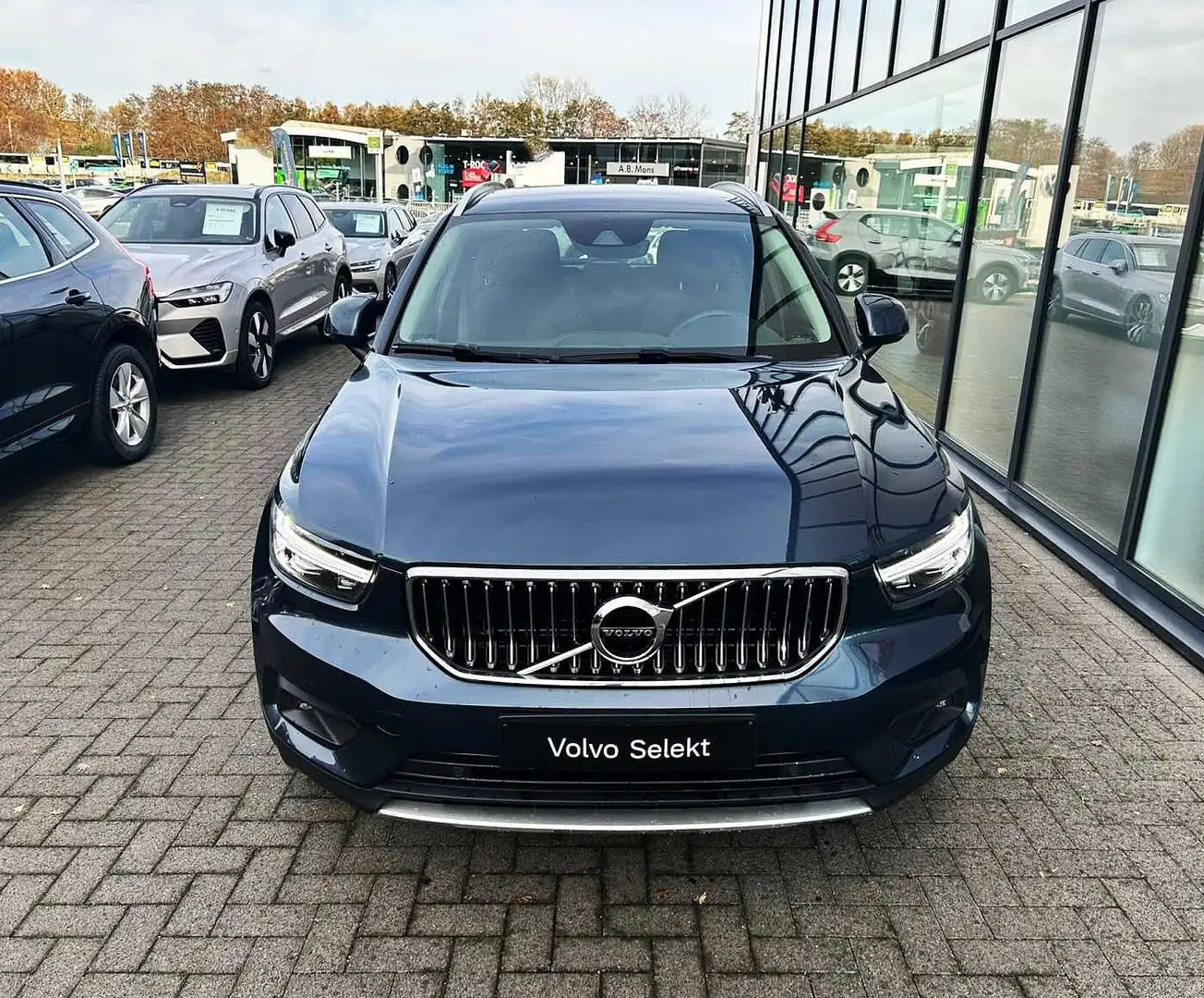 Volvo XC40 Recharge Inscription T4 plug-in hybrid Bleu - 2