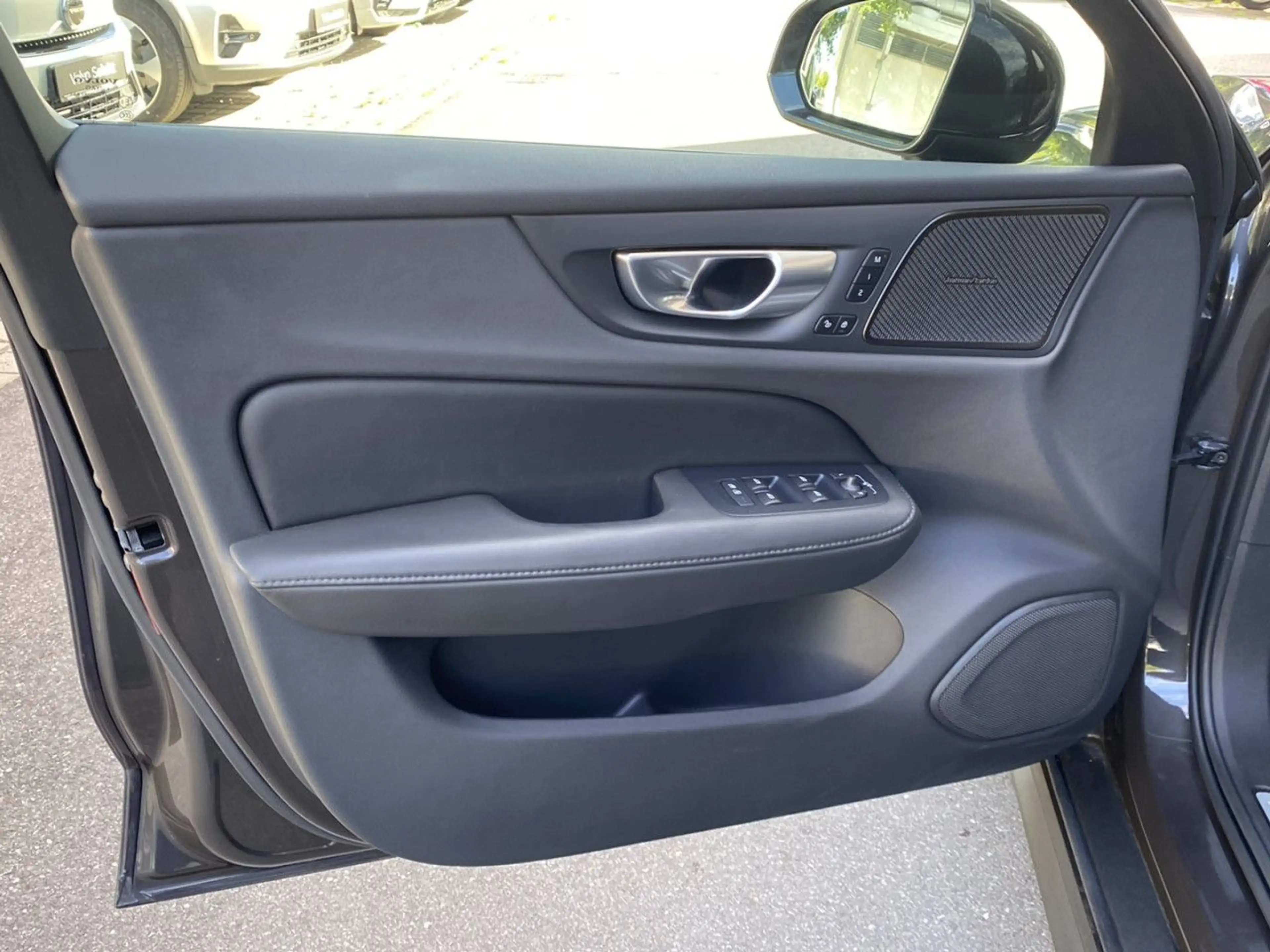 Volvo V60 Cross Country V60 CC Plus AWD Bluetooth Navi LED Vollleder Klima — photo 12