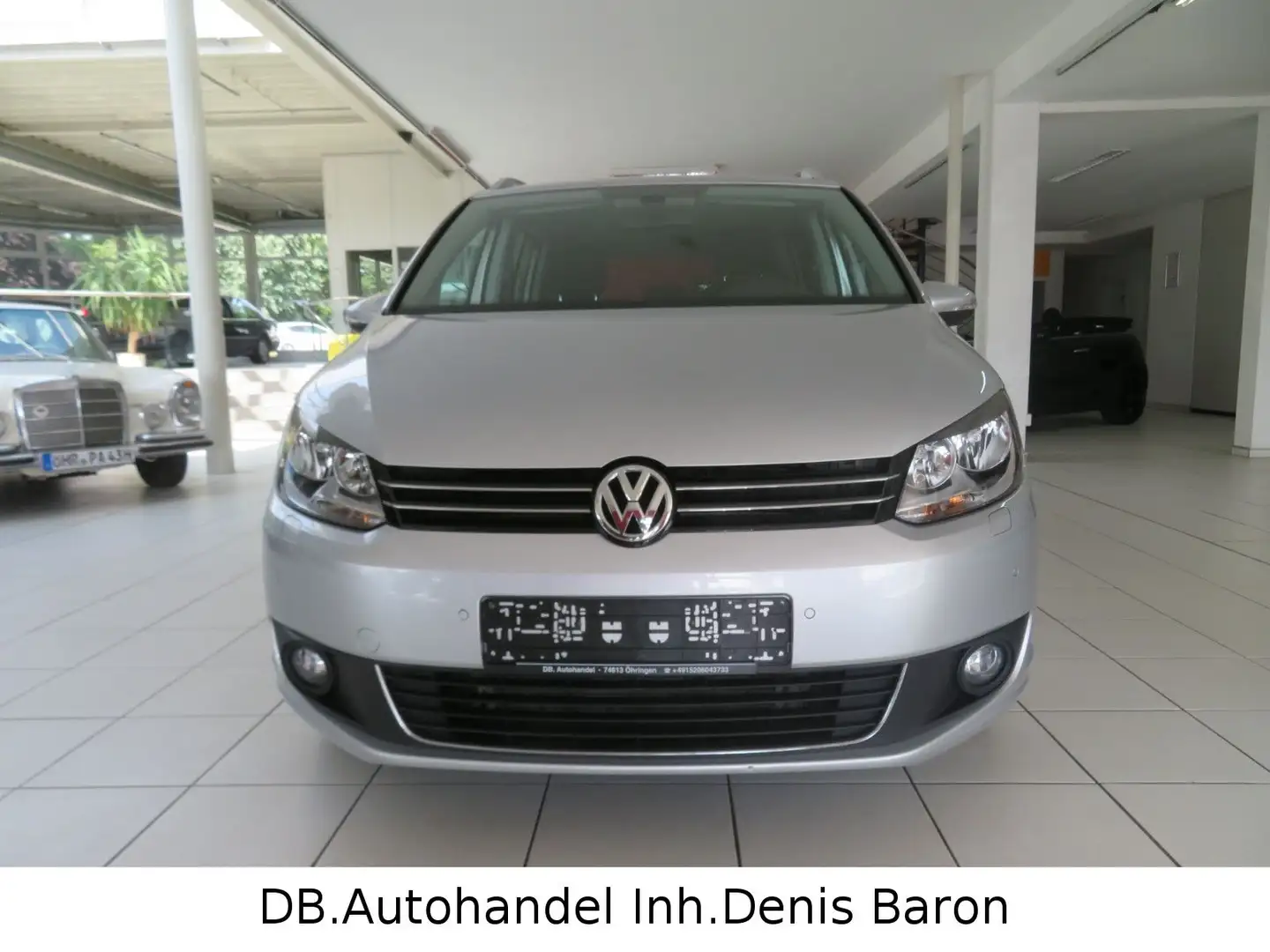 Volkswagen Touran Cup Navi Klima AHK PDC SHZ Silber - 2