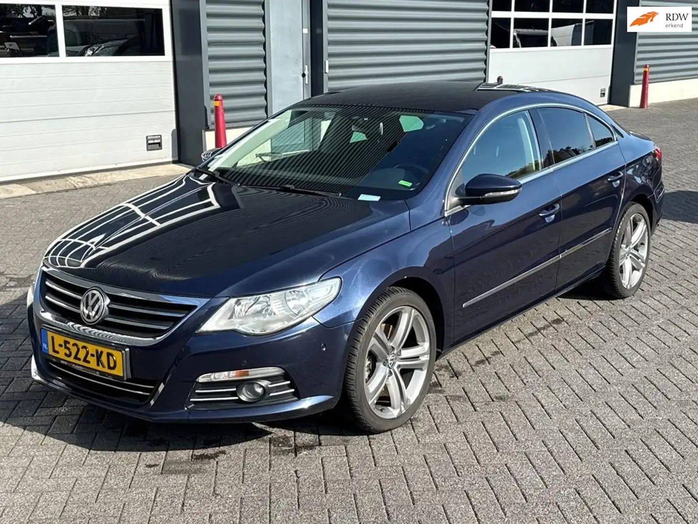 Volkswagen Passat CC 2.0 TSI, clima, stoelverwarming, cruise control, P Blauw - 1