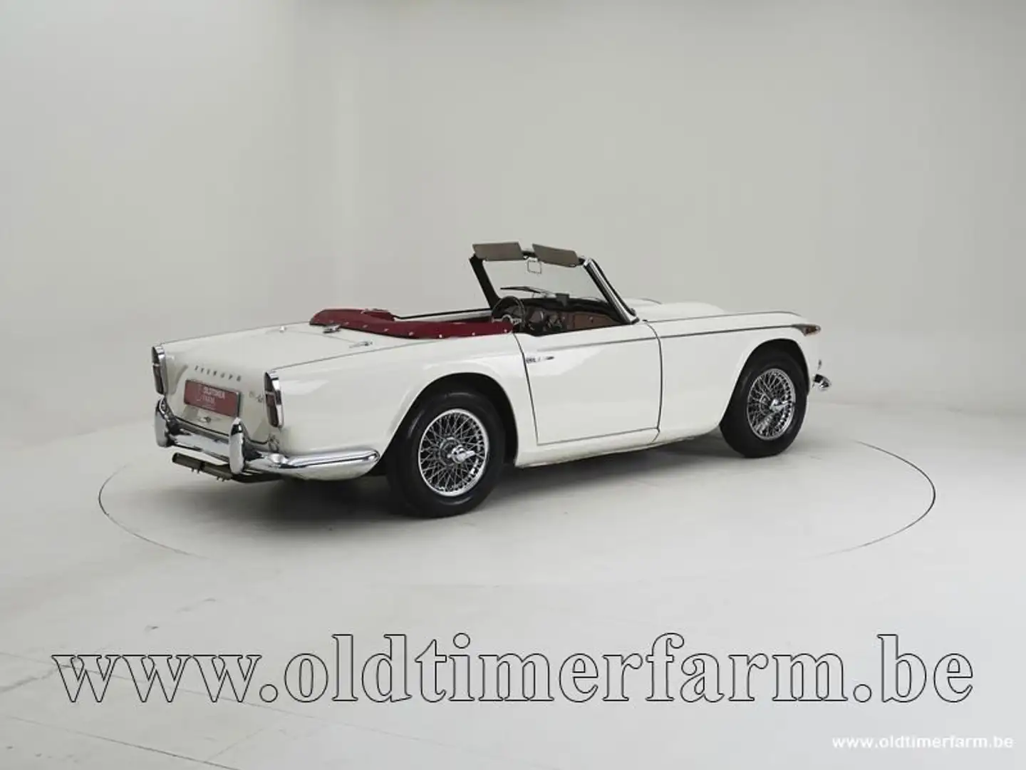 Triumph TR4 A '66 CH7131 Білий - 2