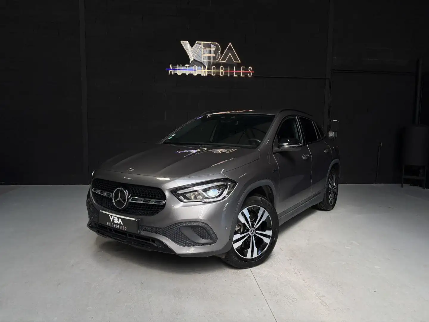Mercedes-Benz GLA 250 Classe 250 PROGRESSIVE LINE BA7 Gris - 2