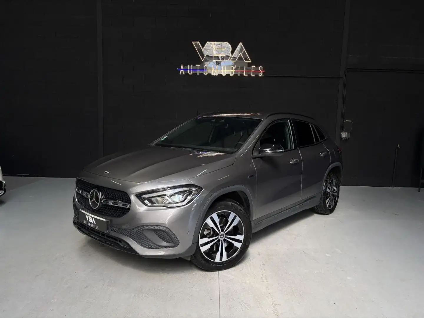 Mercedes-Benz GLA 250 Classe 250 PROGRESSIVE LINE BA7 Gris - 1