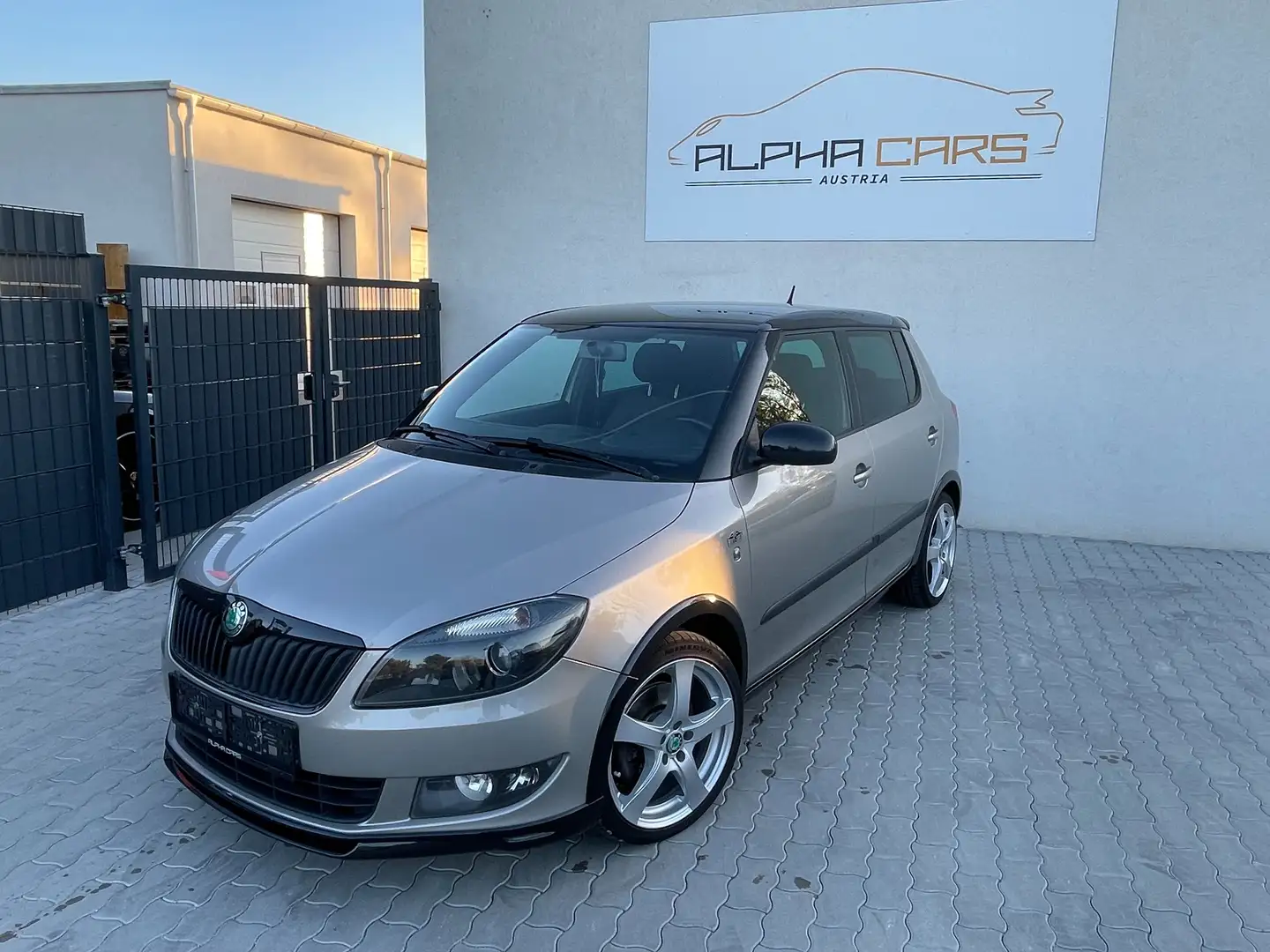 Skoda Fabia Monte Carlo 1,2 TSI Beige - 1