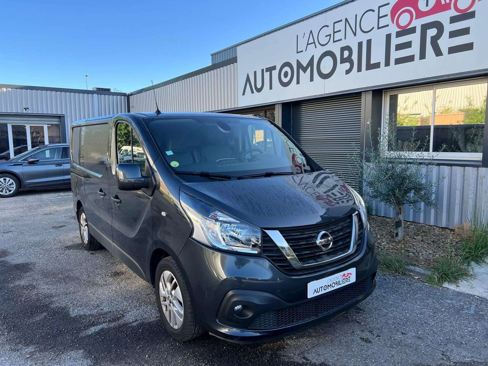 Nissan NV300