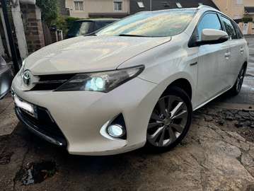 Touring Sports Hybride 136h Business