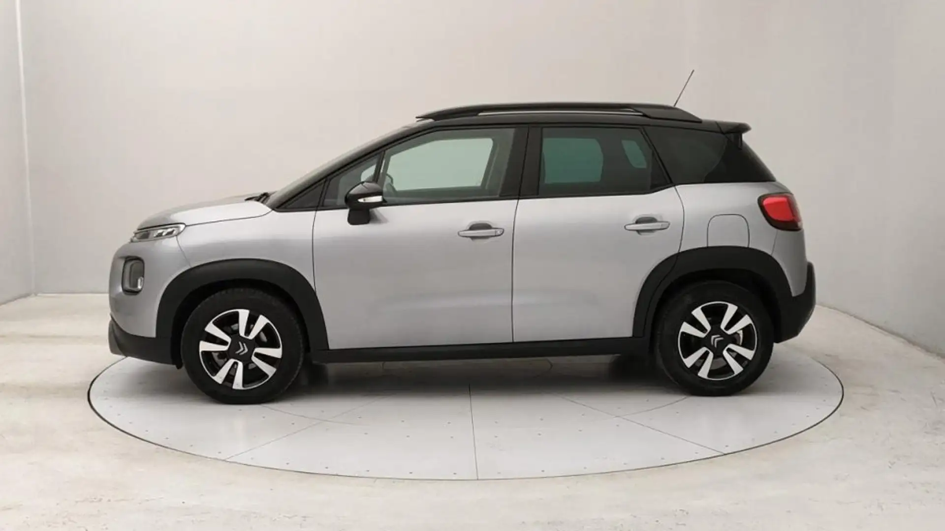 Citroen C3 Aircross 1.5 bluehdi Shine s&s 100cv Gris - 2