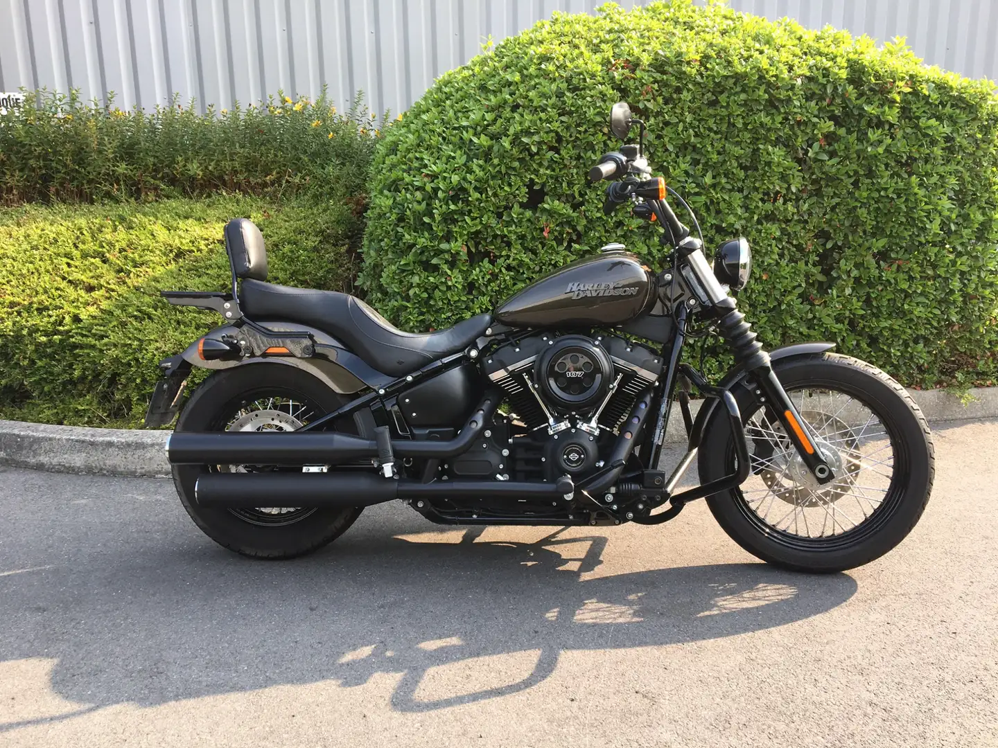 Harley-Davidson Street Bob - 1