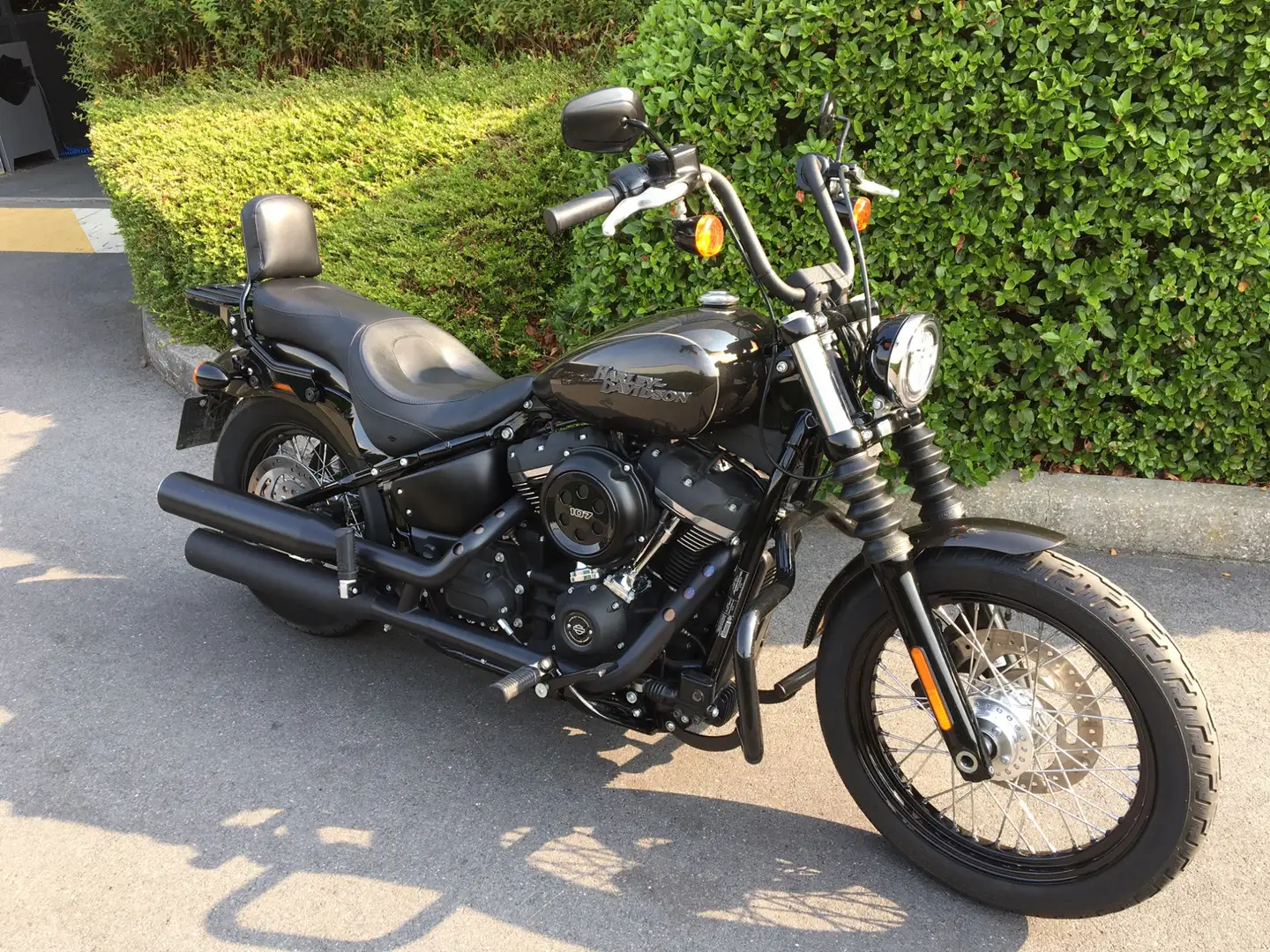Harley-Davidson Street Bob - 2