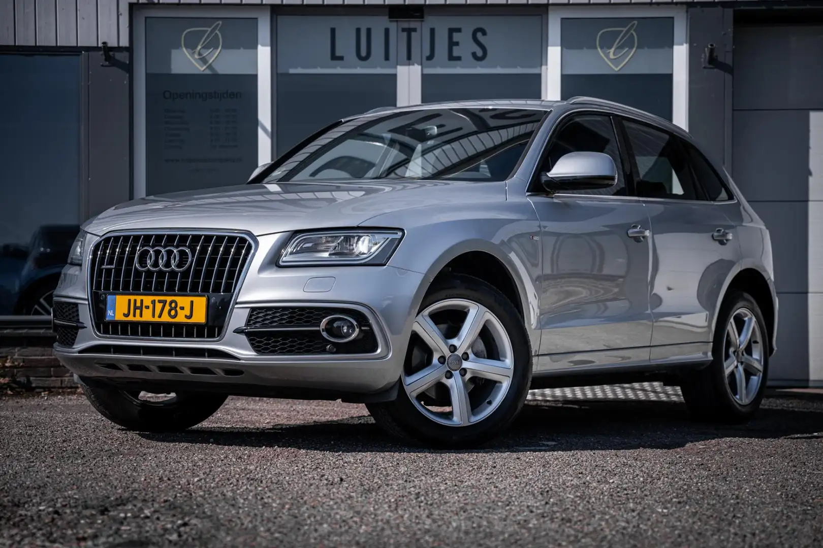 Audi Q5 2.0 TFSI 230pk quattro Adrenalin 3x S-Line I Stoel Grijs - 1