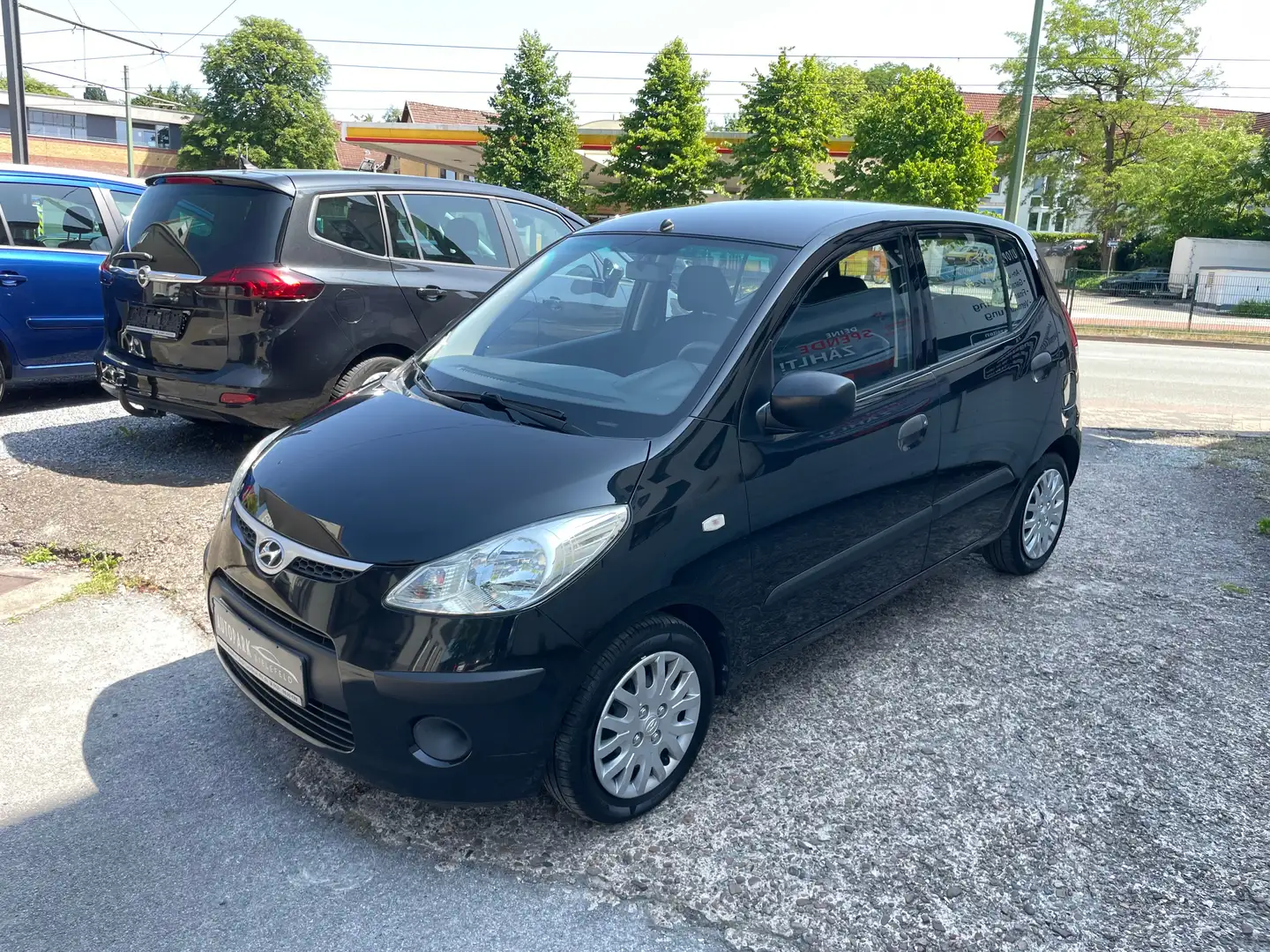 Hyundai i10 1.1 Edition Plus / 1.Hand / TÜV NEU / Zentral / Schwarz - 2