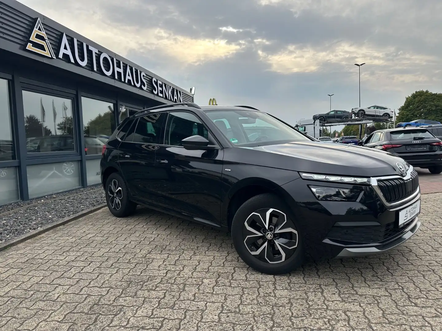 Skoda Kamiq Ambition 1.6 TDI DRIVE 125*VIRTUAL*LEDER* Schwarz - 1