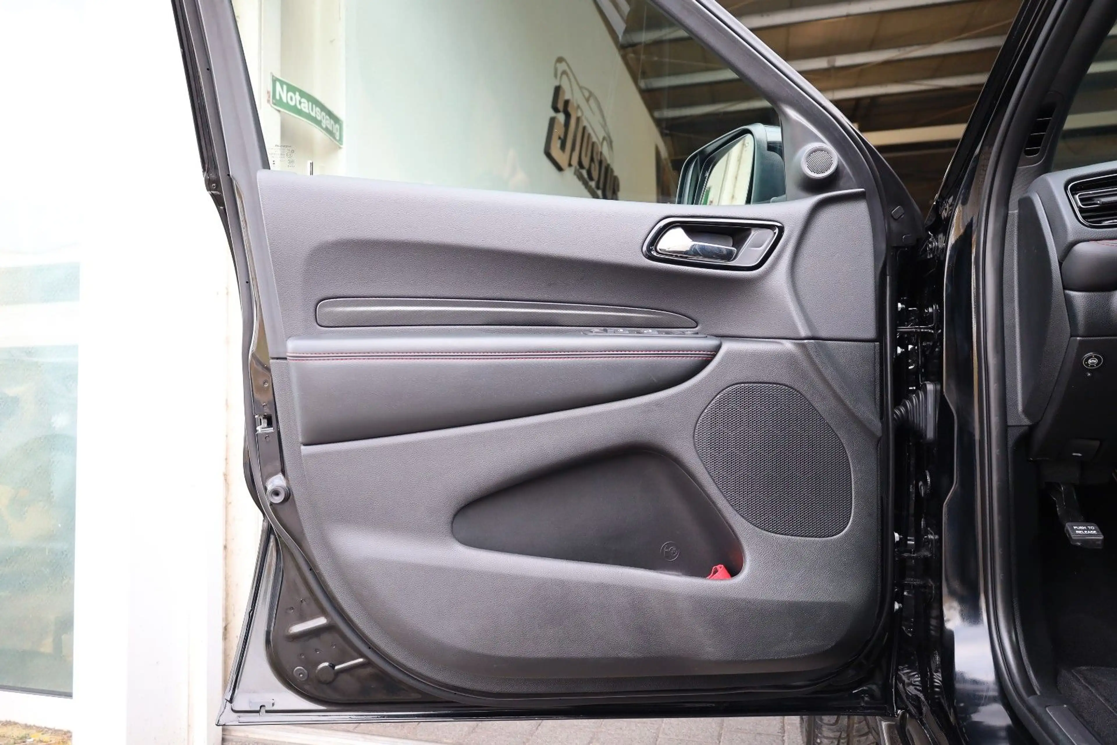 Dodge Durango 5.7 R/T/BRCGAS/SHZ/LHZ/TTW/LED/APPLE/R20 — photo 10