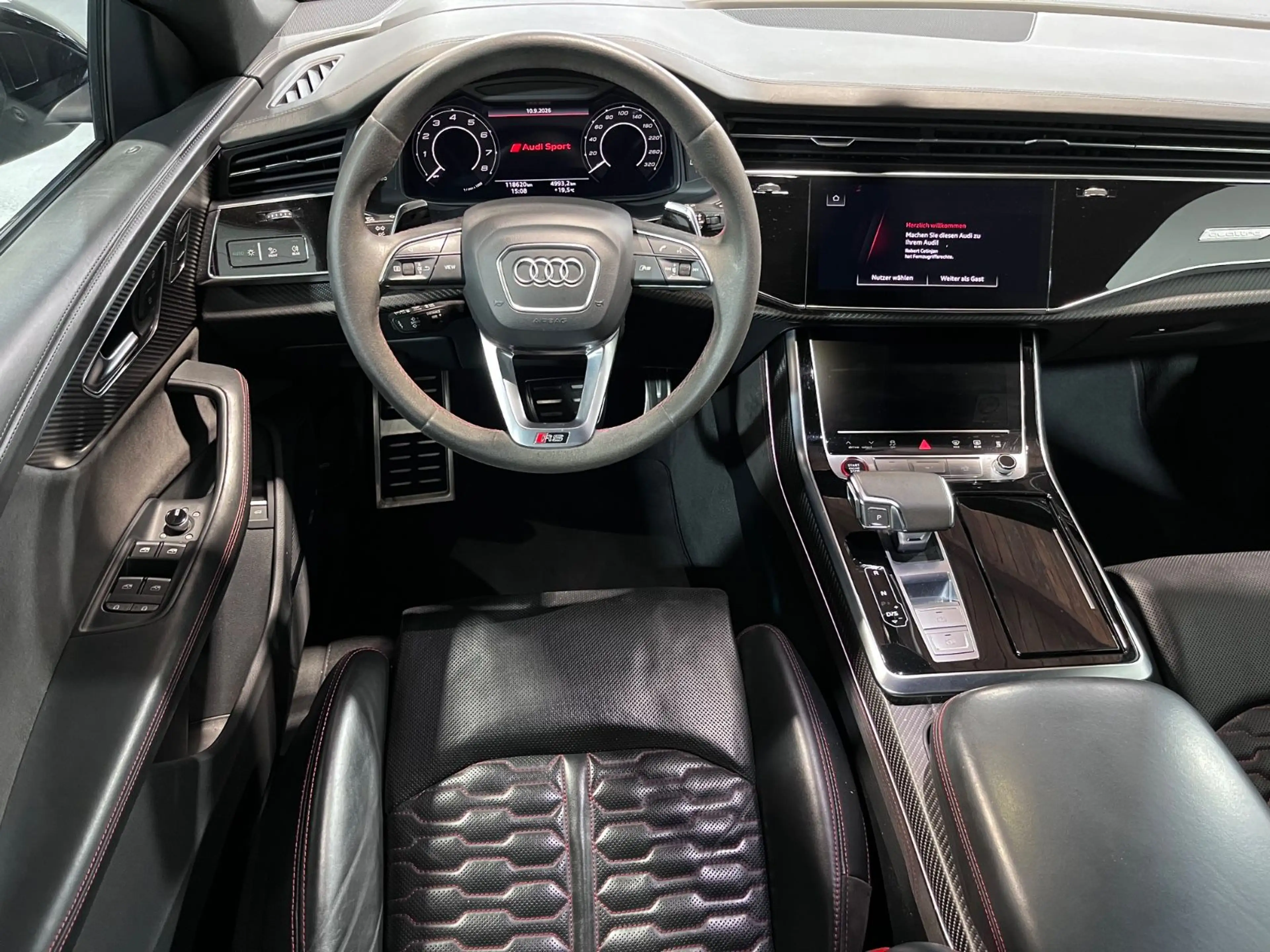 Audi RS Q8 4.0 TFSI quattro — photo 4