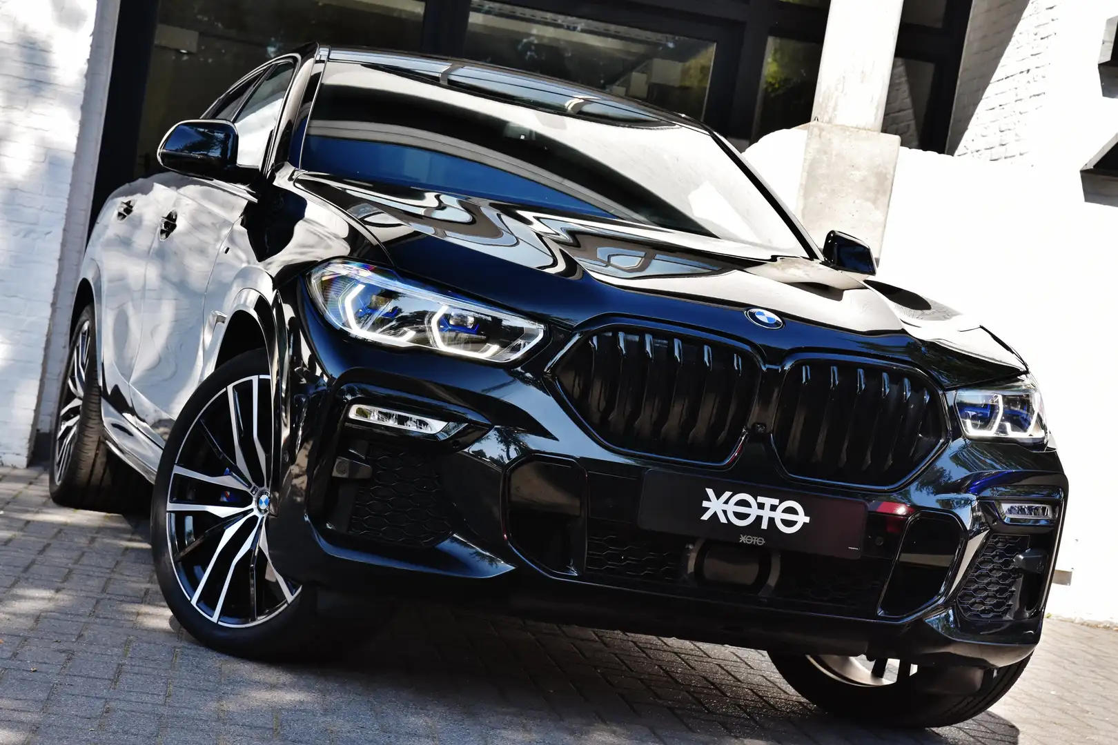 BMW X6 XDRIVE30D AS M PACK ***NP: € 106.670,-*** Nero - 2
