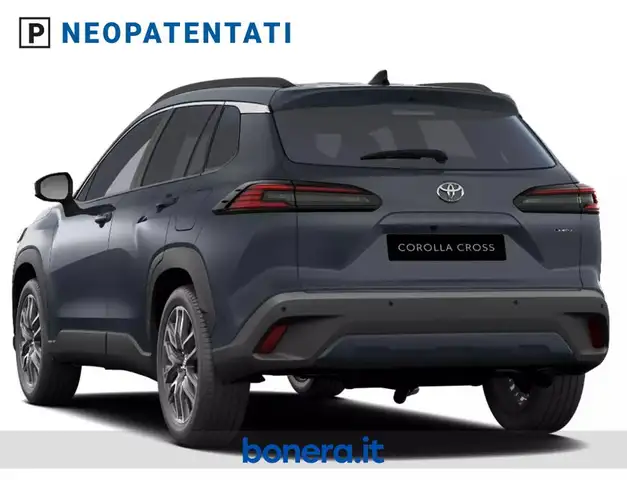 Toyota Corolla view 3