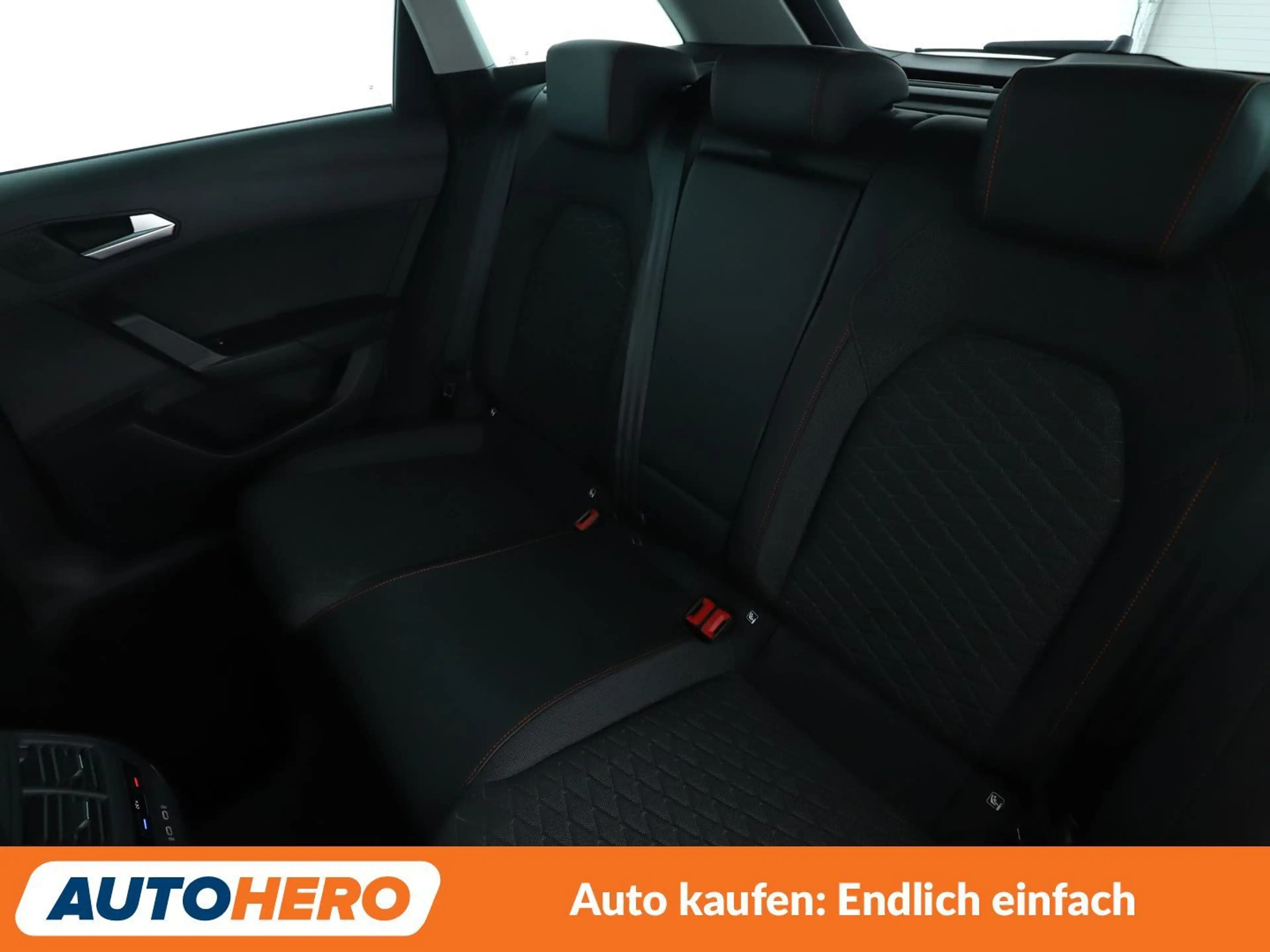 SEAT Leon e-Hybrid 1.4 TSI e-HYBRID FR Aut.*NAVI*LED*ACC* — photo 14