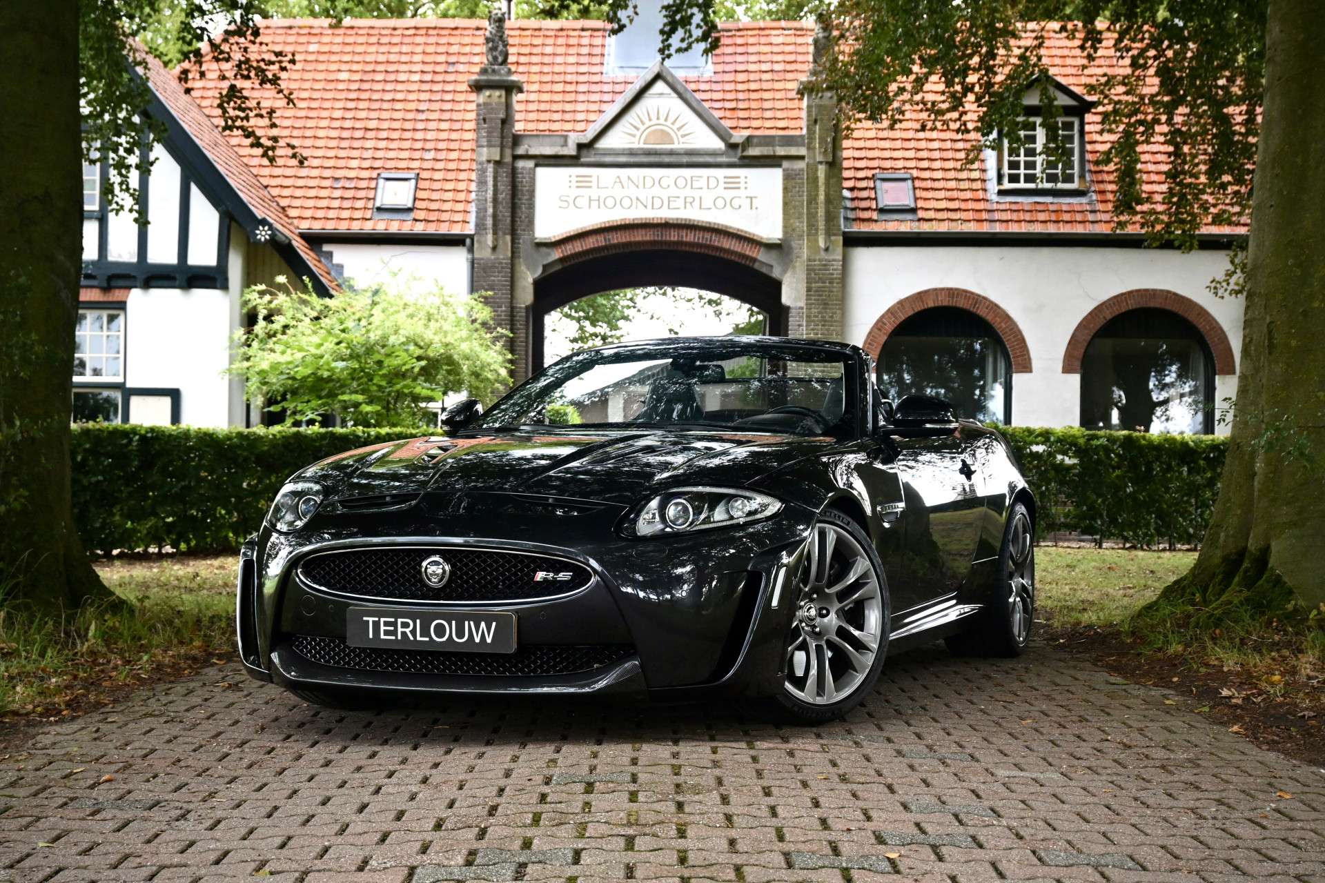 Jaguar XKR