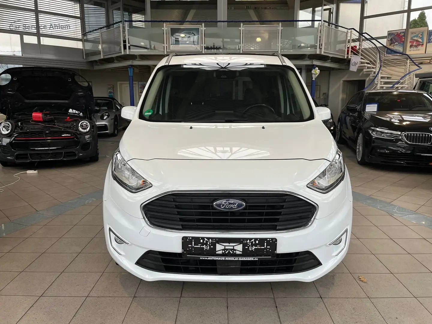 Ford Tourneo Connect Titanium Automatik Langer Radstand Weiß - 2