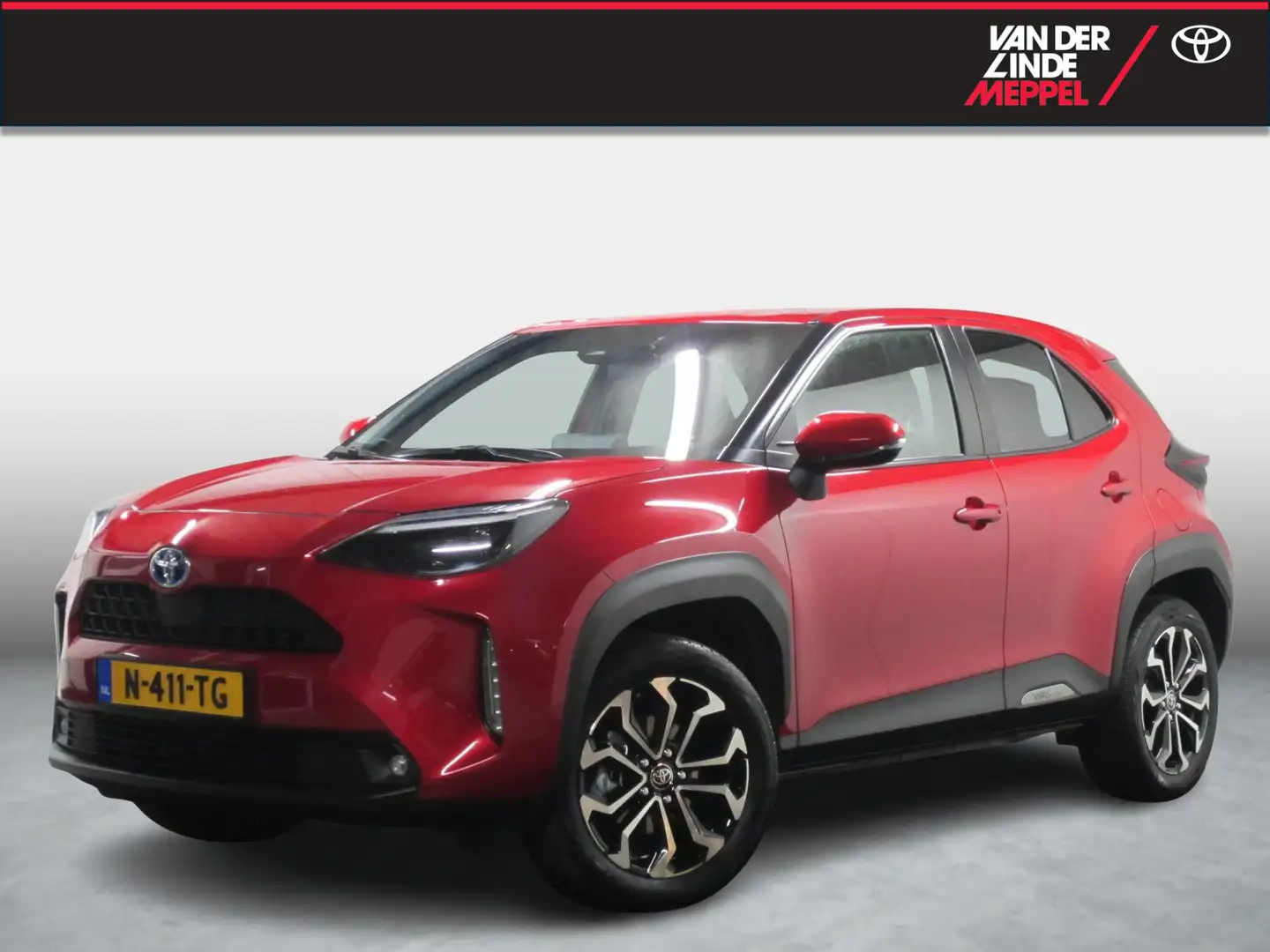 Toyota Yaris Cross 1.5 Hybrid First Edition Trekhaak Navi Camera Rood - 1