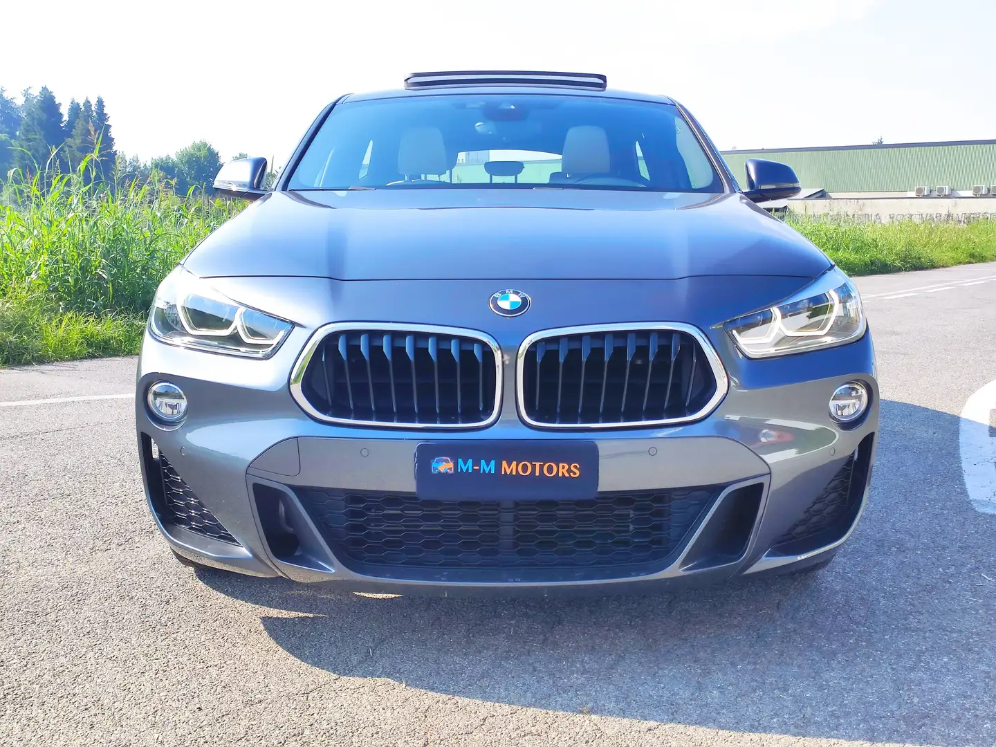 BMW X2 X2 xdrive 18i Msport X 140 cv auto *TETTO*! Grigio - 2