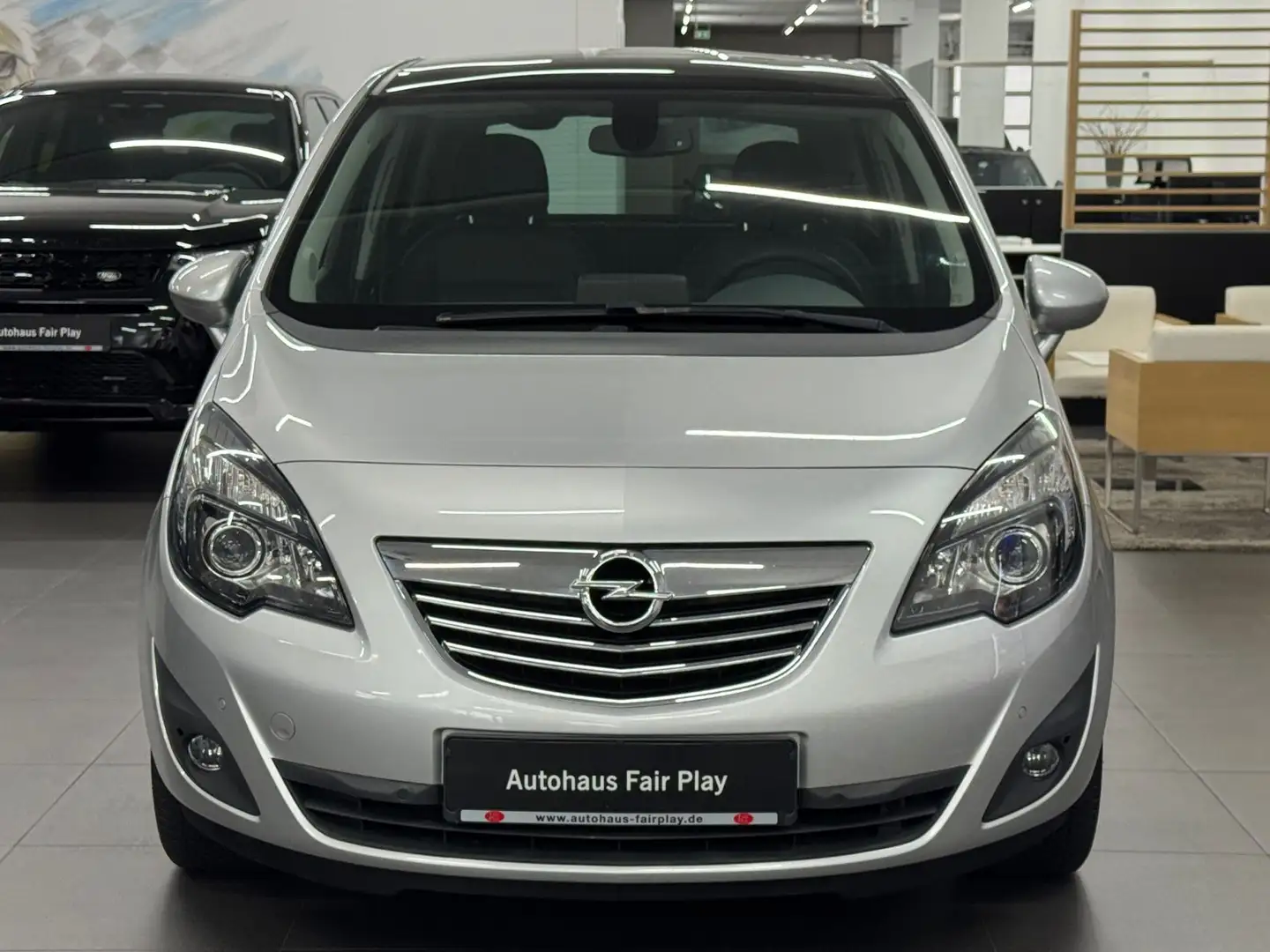 Opel Meriva Innovation 1.7 Aut. NAVI/PANO/LEDER/TOP! Silber - 2
