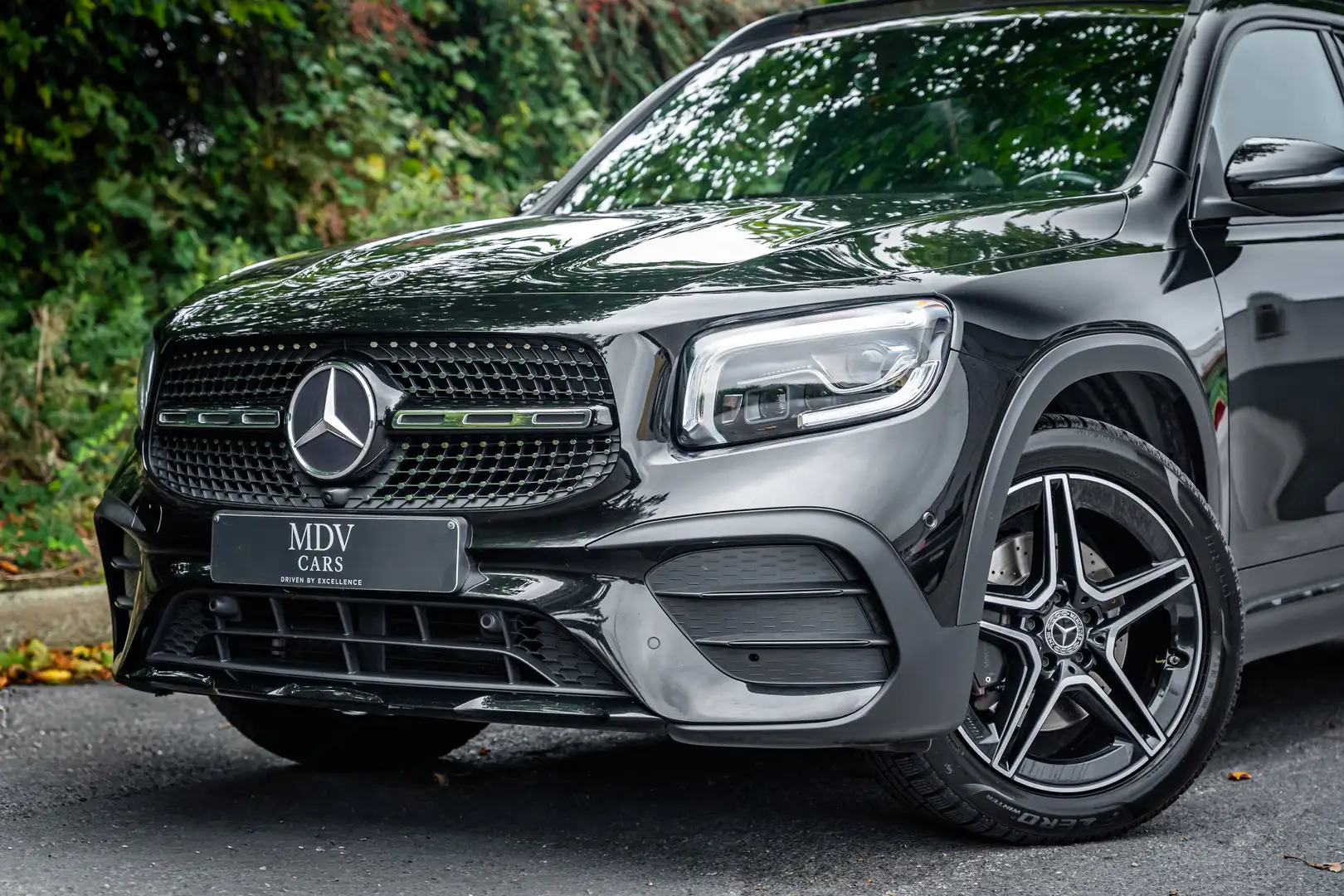 Mercedes-Benz GLB 200 AMG*7PLACES*FULL Schwarz - 2