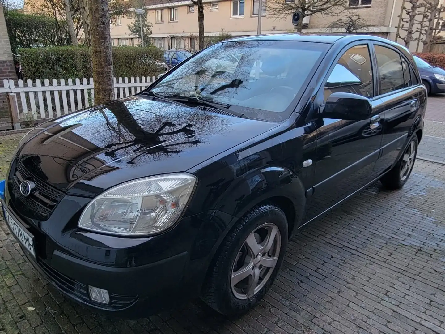 Kia Rio 1.4 EX Zwart - 1