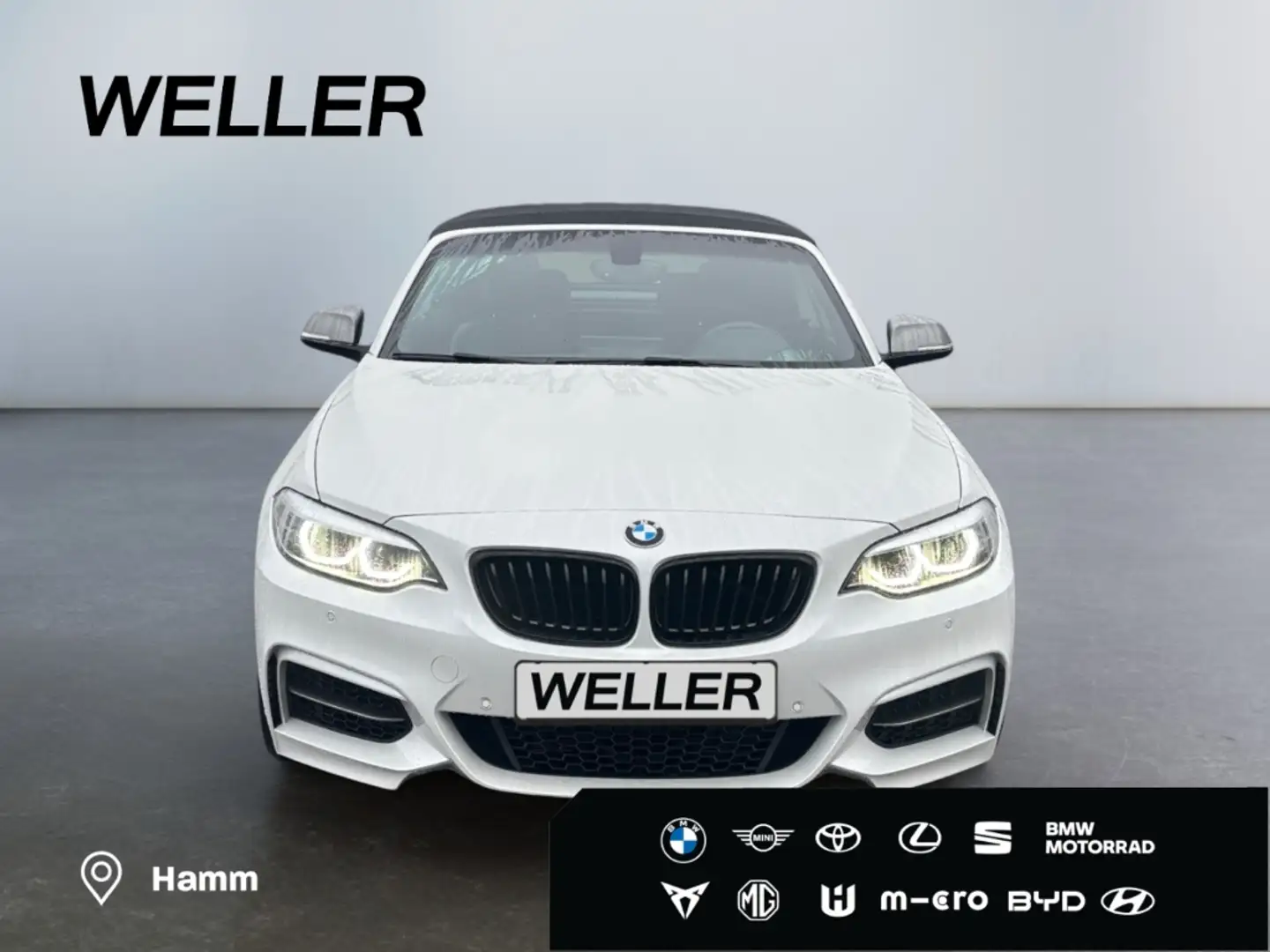 BMW 240 Cabrio *LED*Alcantara*H/K*SHZ*Navi*DAB*PDC* Weiß - 2