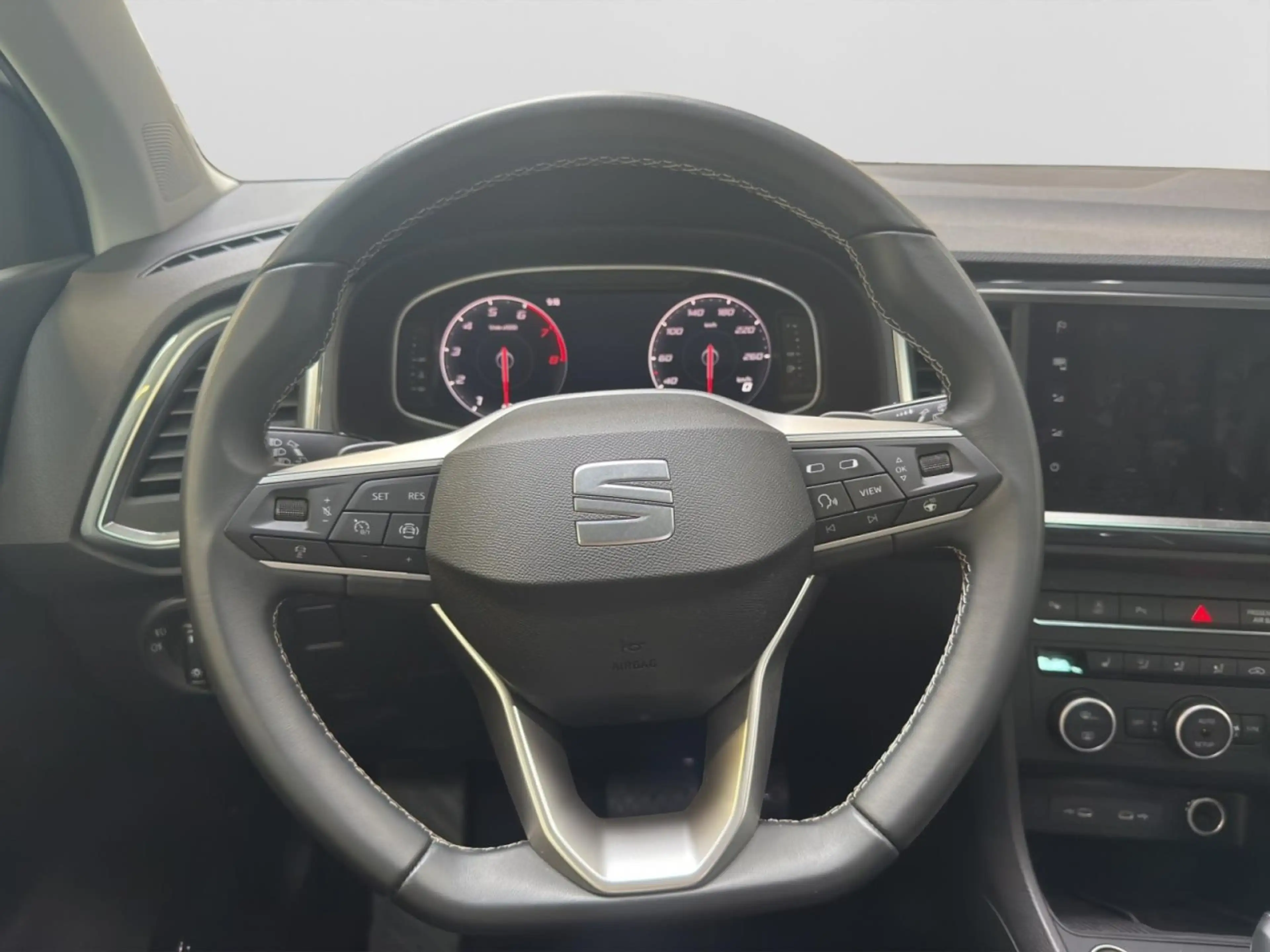 SEAT Ateca Style Edition 1.5 TSI AHK, ACC, SHZ Klima Navi — photo 12