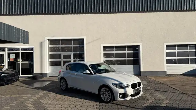 BMW 120 i M Sport Autom LED Navi Prof
