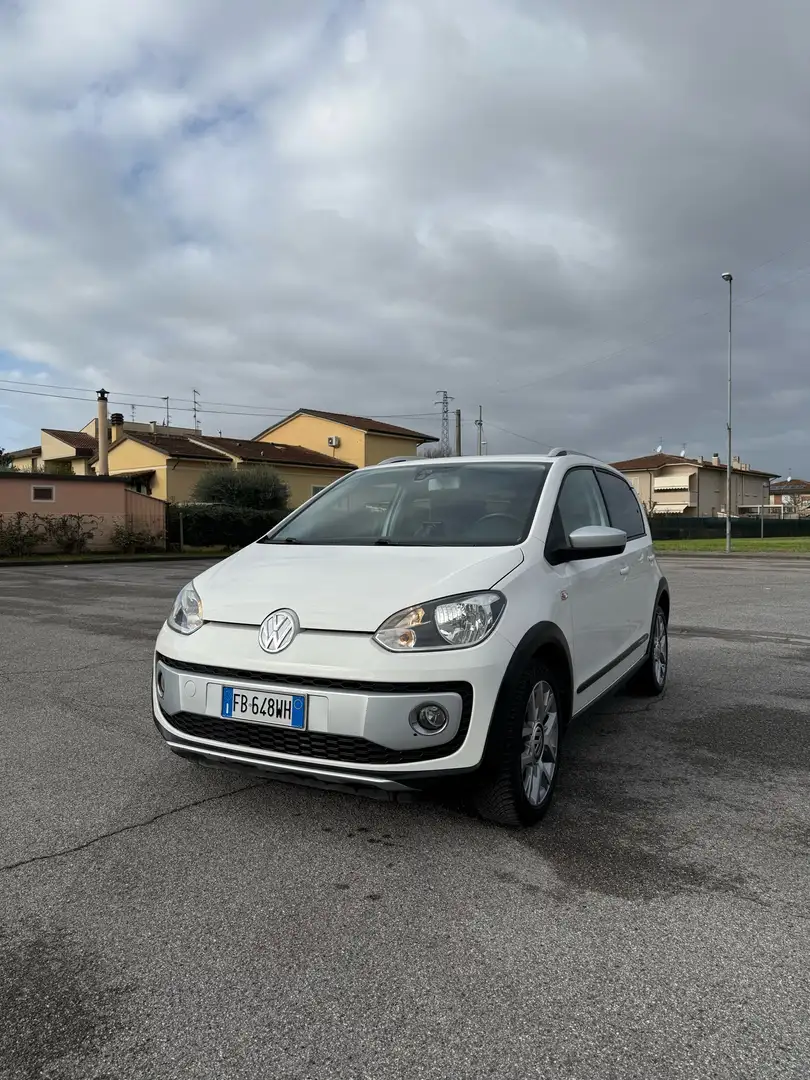 Volkswagen up! 5p 1.0 Cross 75cv - 1