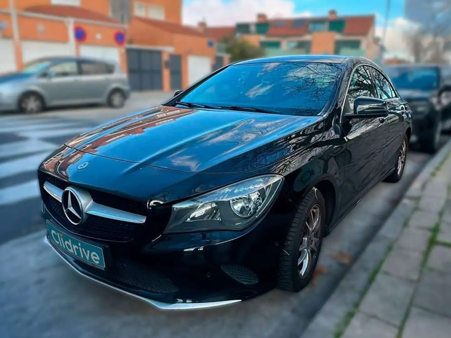 Mercedes-Benz CLA 200 200d Noir - 2