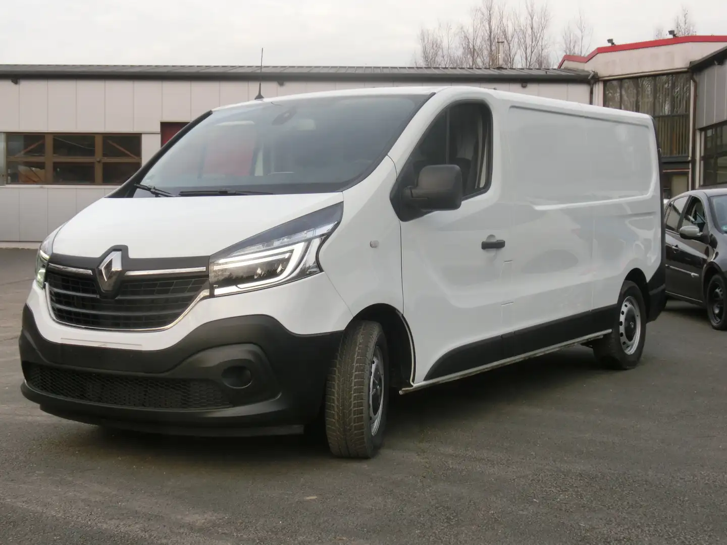 Renault Trafic Autom. L2 2.0l Eu6dT/Navi/Klima,Tel,AHK,PDC,R-Cam Blanco - 2