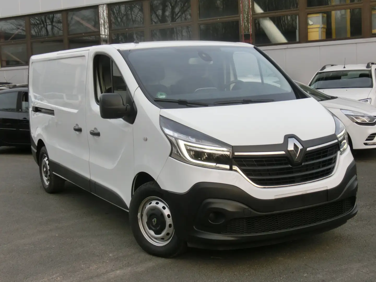 Renault Trafic Autom. L2 2.0l Eu6dT/Navi/Klima,Tel,AHK,PDC,R-Cam Blanco - 1