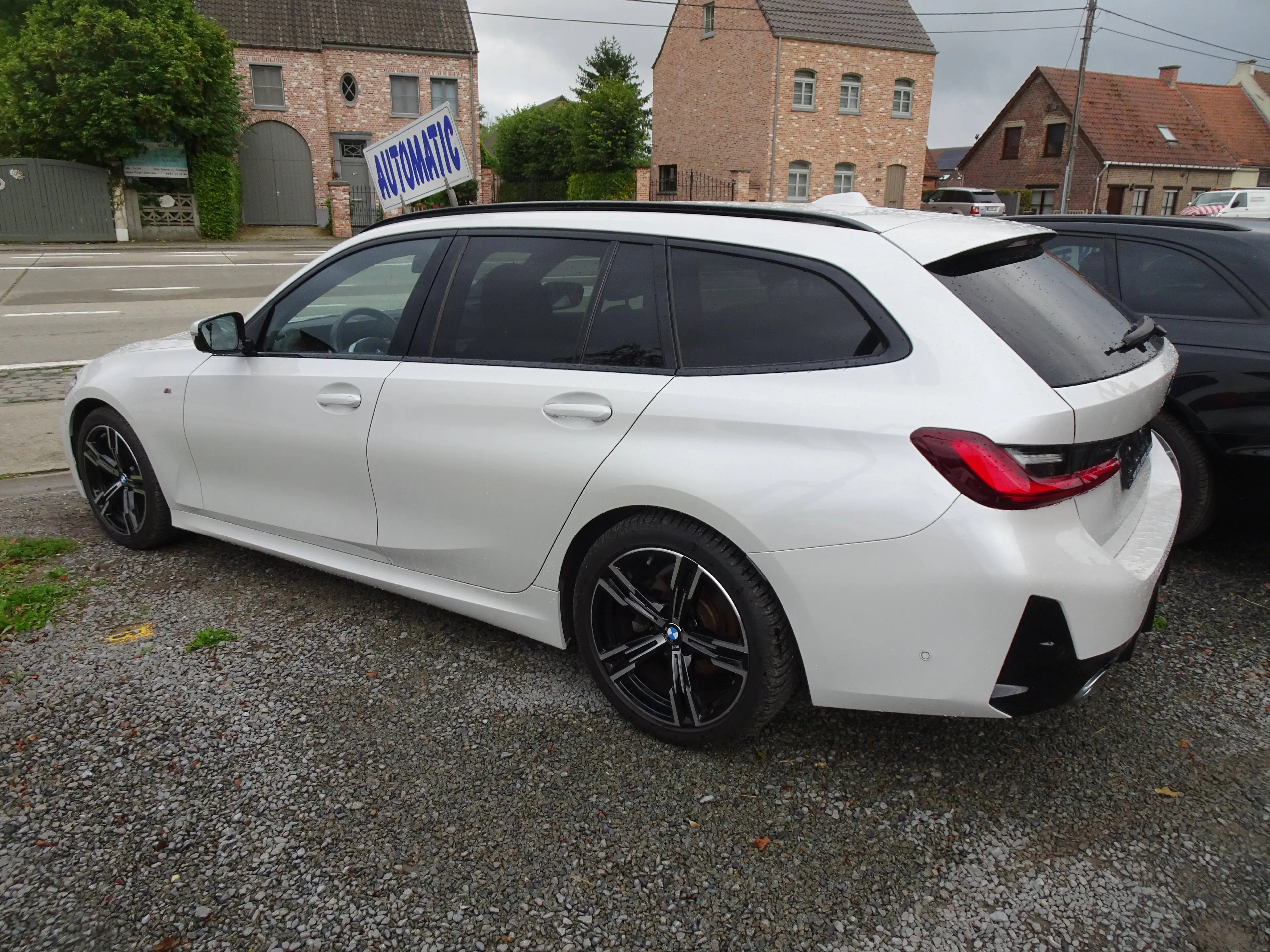 BMW 320 Touring 320iAS — photo 4