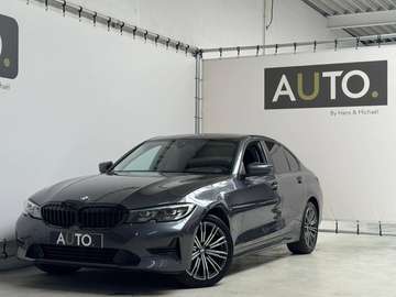 318dA Berline *LEDER*CARPLAY*PDC*
