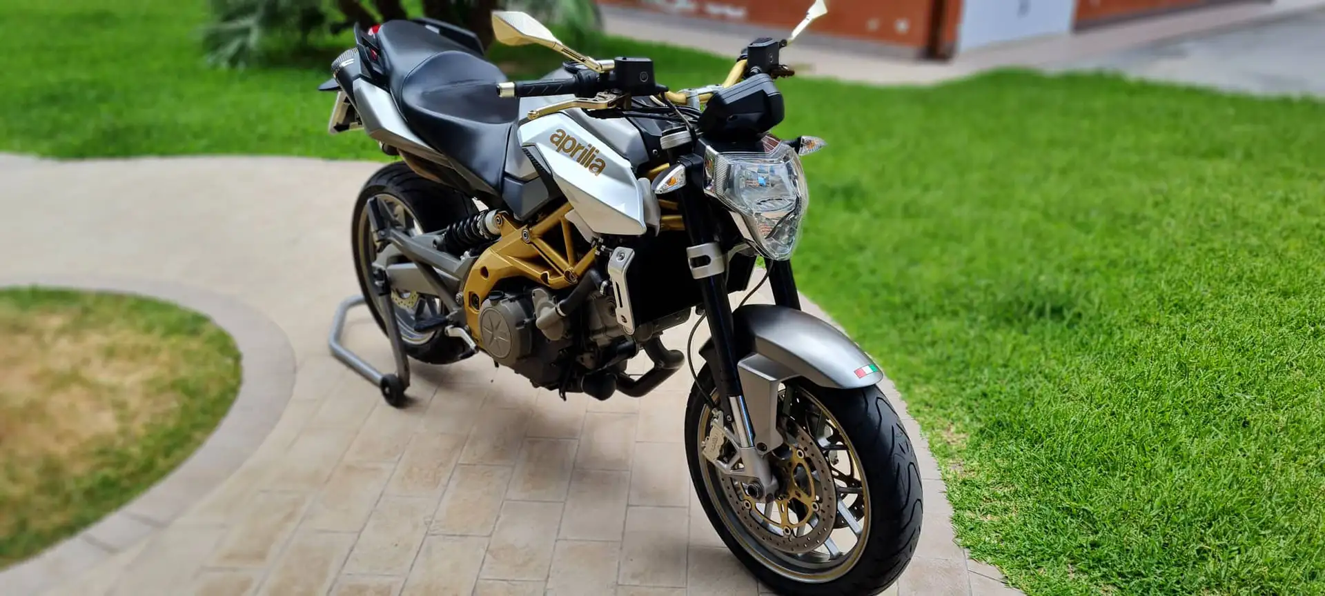 Aprilia Shiver 750 - 1