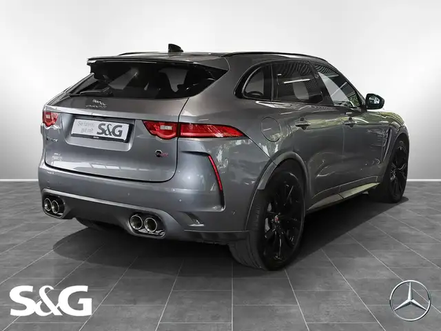 Jaguar F-Pace view 2