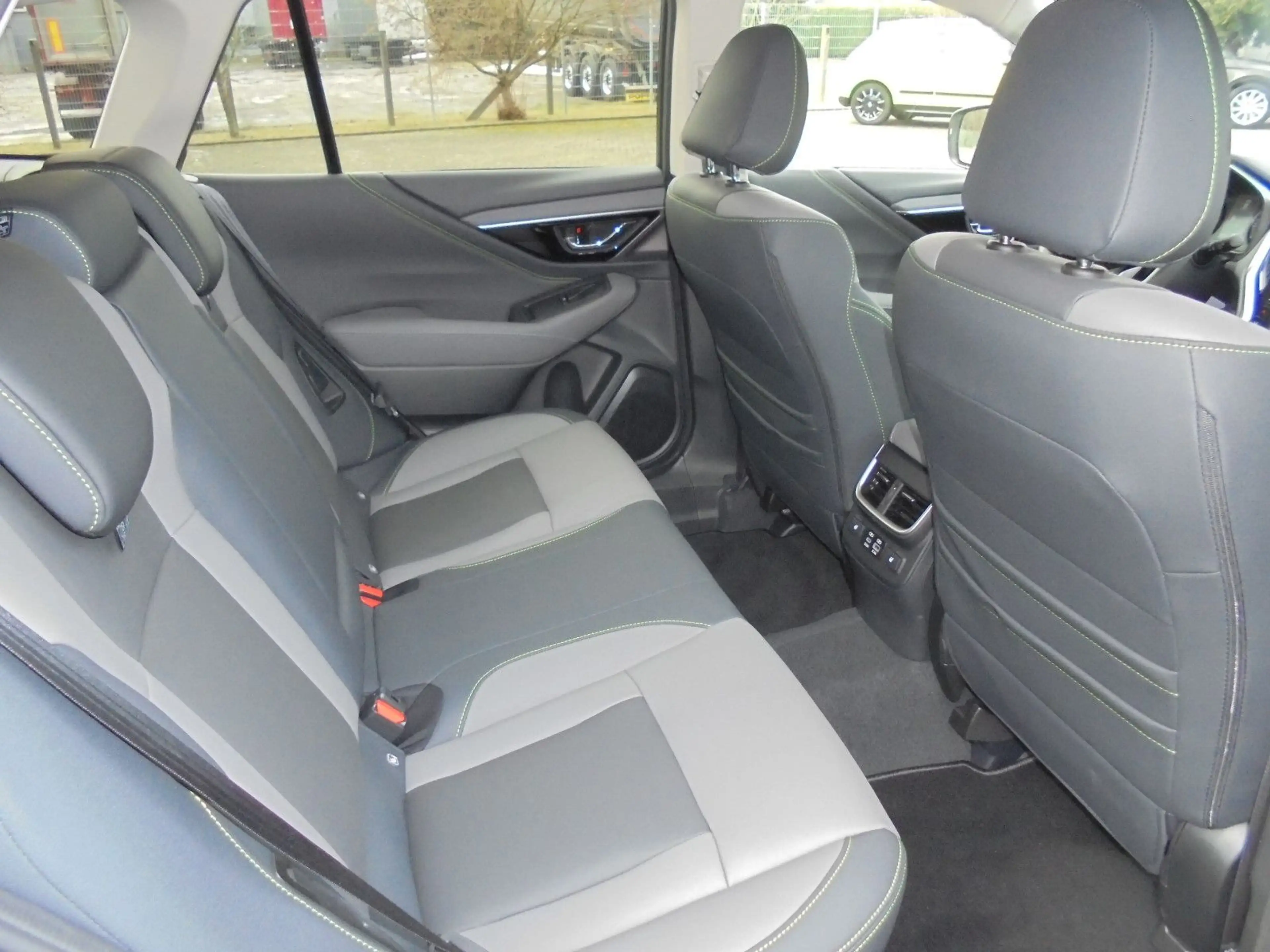 Subaru OUTBACK Outback Edition Exclusive Cross — photo 10