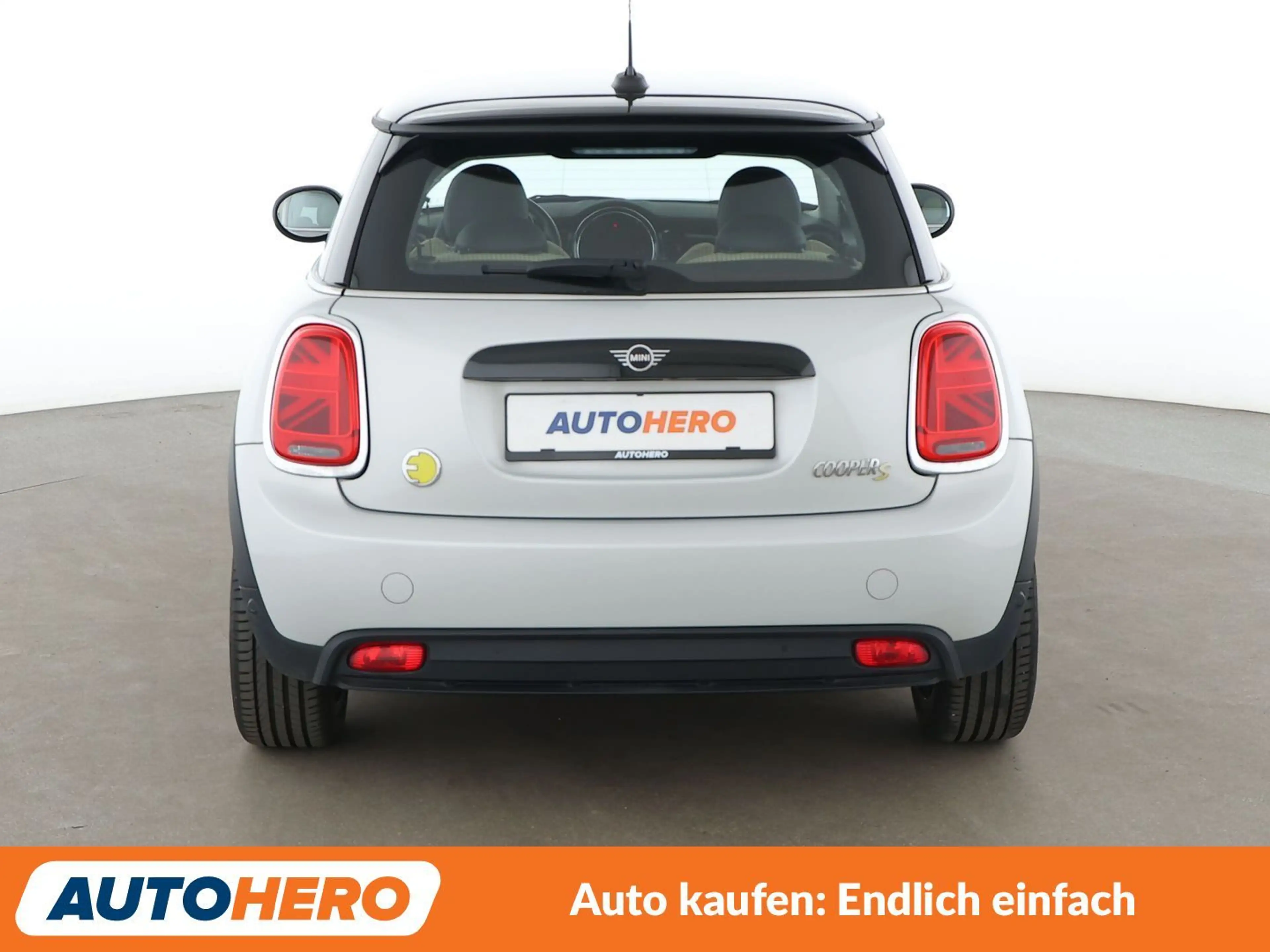MINI Cooper SE Cooper SE Classic Trim Aut.*NAVI*PDC*SHZ* — photo 5