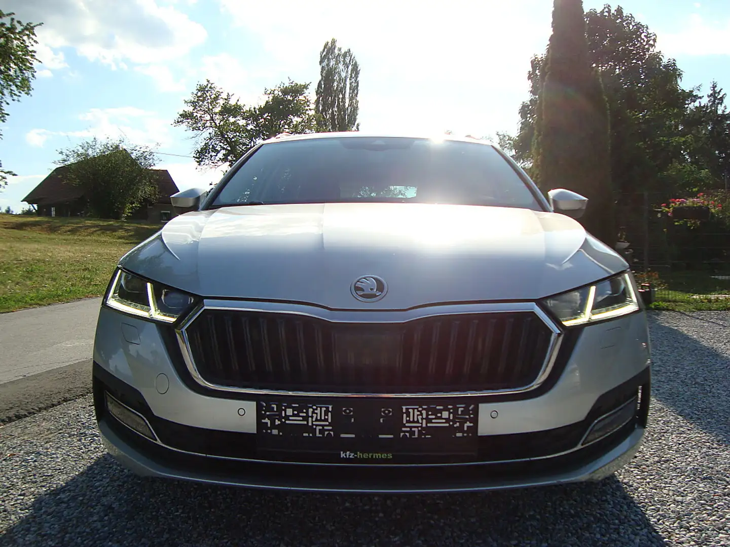 Skoda Octavia Combi 2,0 TDI 4x4 Style DSG 200 PS Voll 1-Hand !! Silber - 2